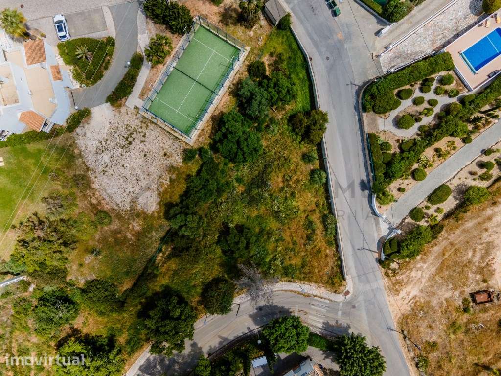 Lote para construção de moradia isolada próximo a Carvoeiro - Grande imagem: 3/17