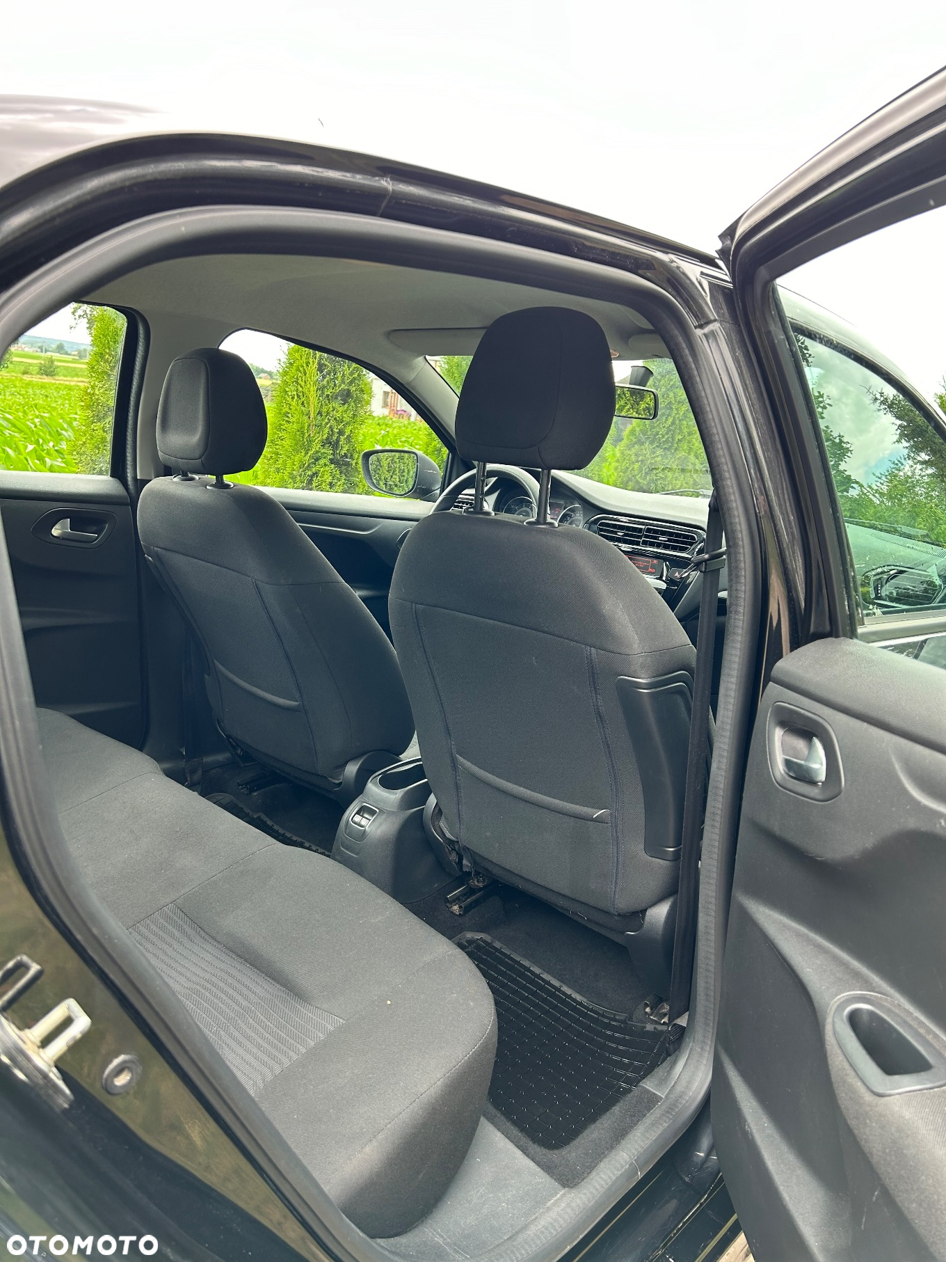 Peugeot 301 1.2 Pure Tech Active - 10