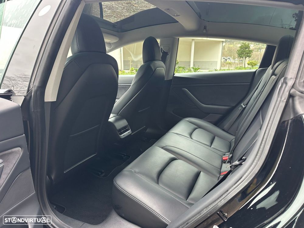 Tesla Model 3 Long-Range Dual Motor AWD - 13