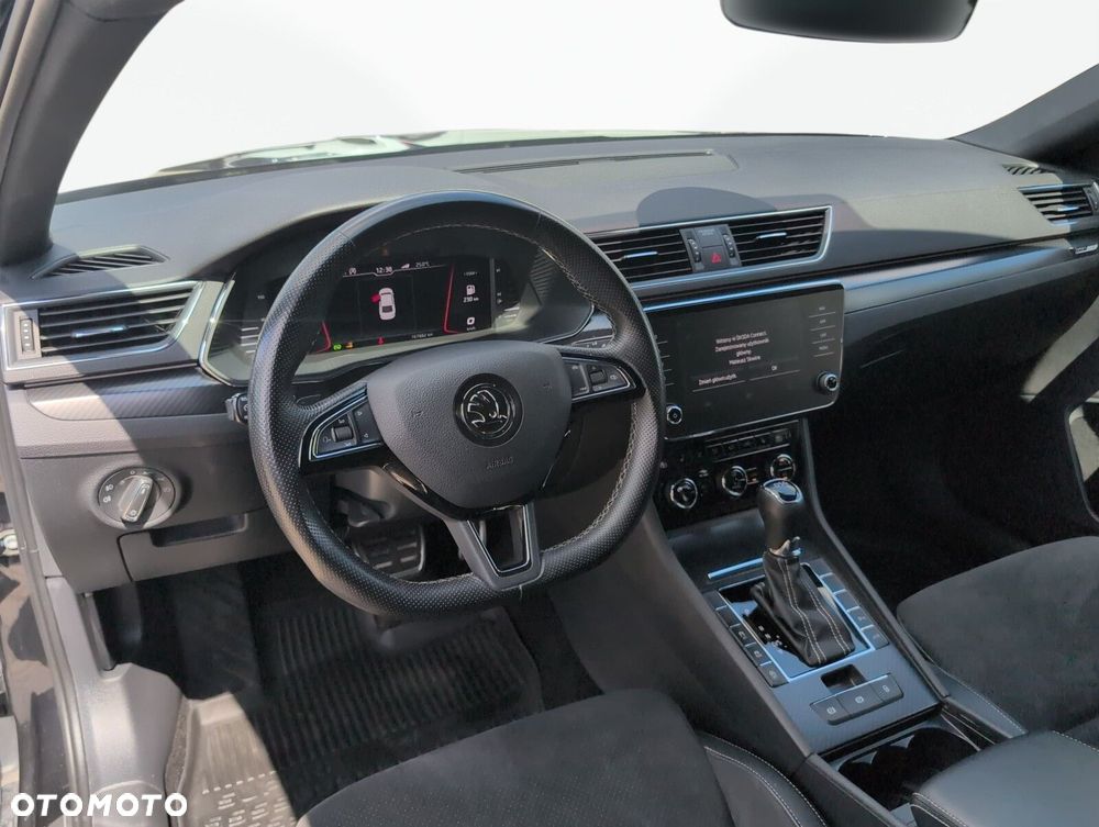 Skoda Superb 2.0 TDI SCR Sportline DSG - 20