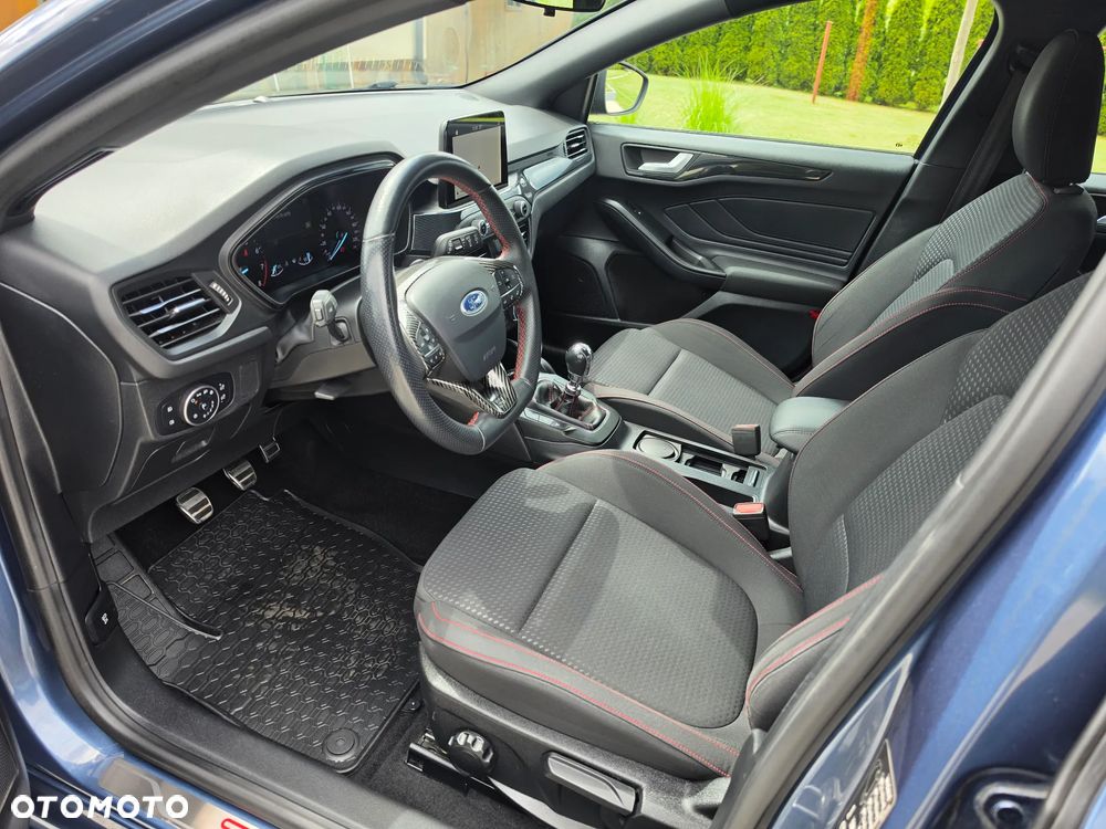 Ford Focus 1.0 EcoBoost Start-Stopp-System ST-LINE - 6