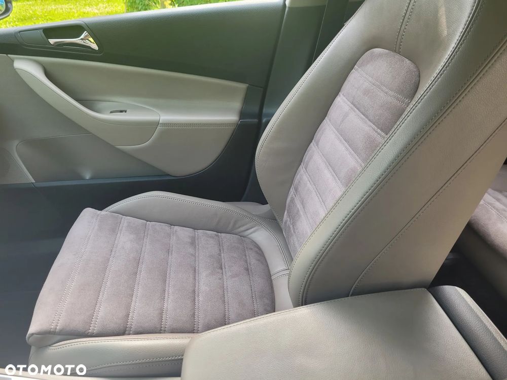 Volkswagen Passat 2.0 TDI DPF 4Mot Comfortline - 17