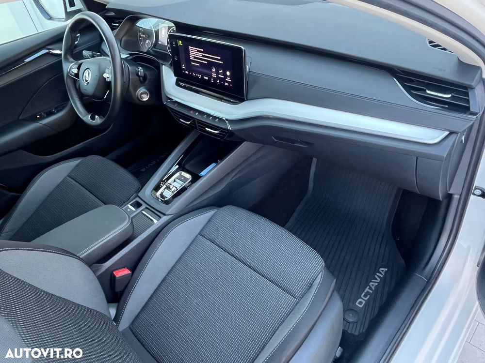 Skoda Octavia 2.0 TDI DSG Ambition - 8