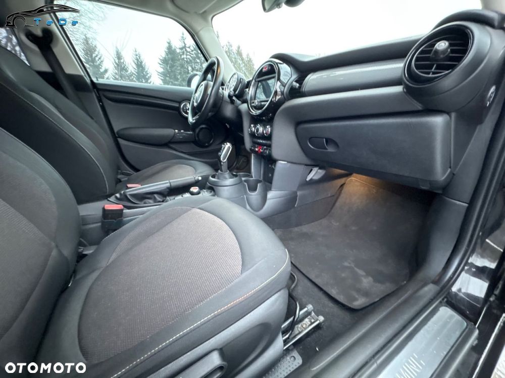 MINI Cooper Seven Chili - 29