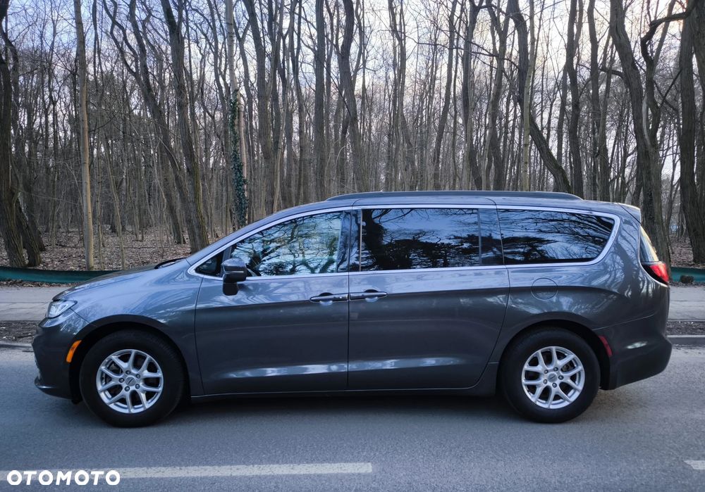 Chrysler Pacifica - 6