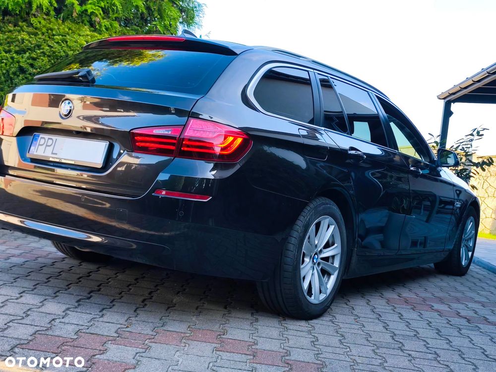 BMW Seria 5 520d xDrive - 4