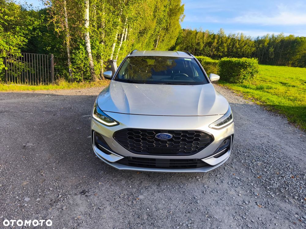 Ford Focus 1.0 EcoBoost Hybrid ST-LINE - 2