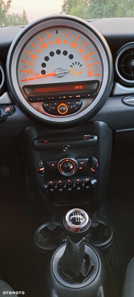 MINI Clubman One - 10