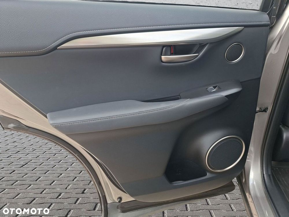 Lexus NX 300 F Impression AWD - 16