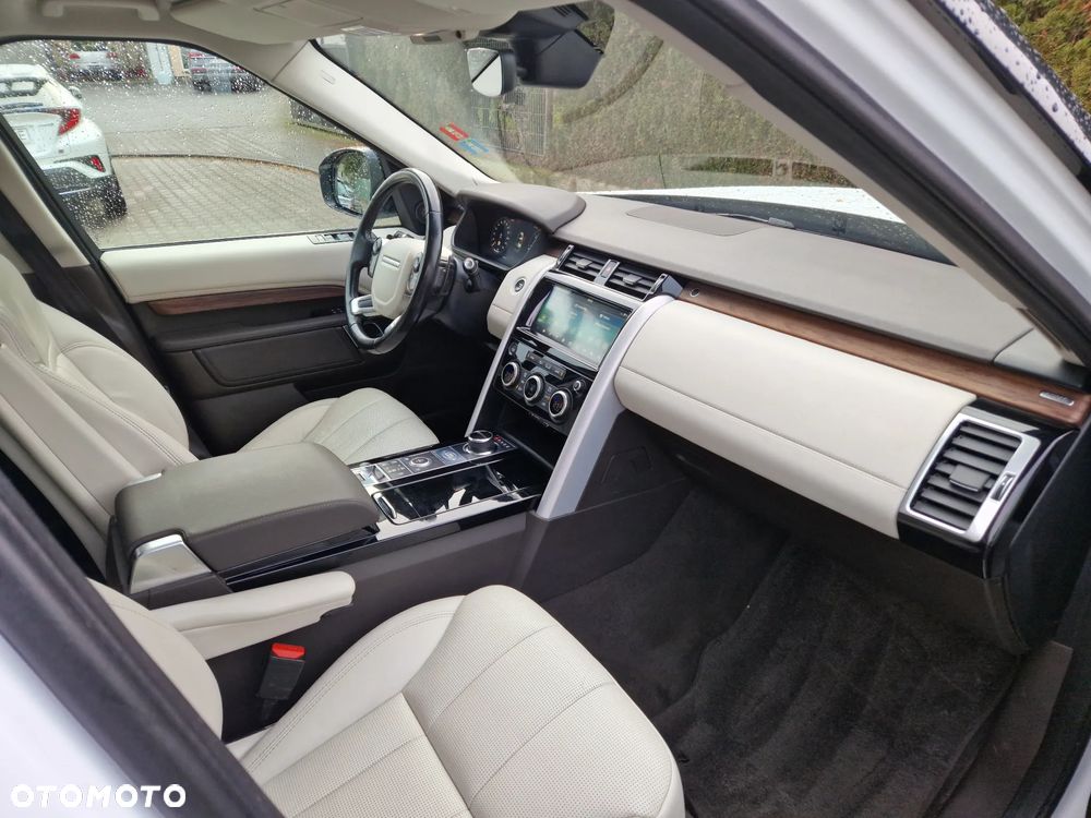 Land Rover Discovery V 3.0 SDV6 HSE - 13