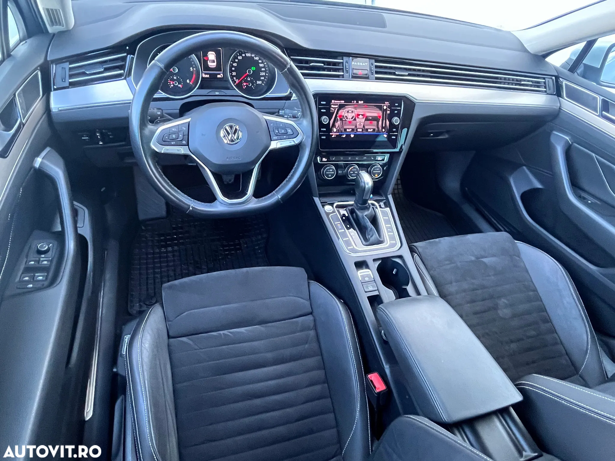 Volkswagen Passat Variant 2.0 TDI DSG Highline - 8