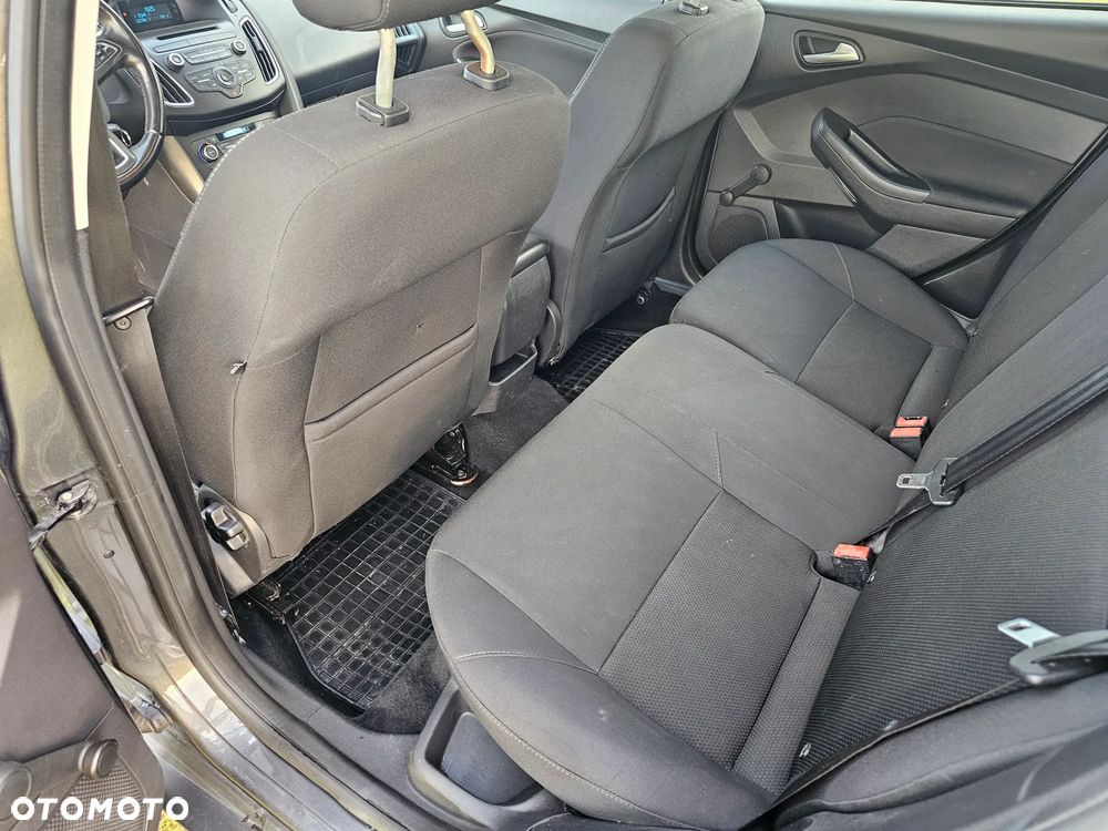 Ford Focus - 10