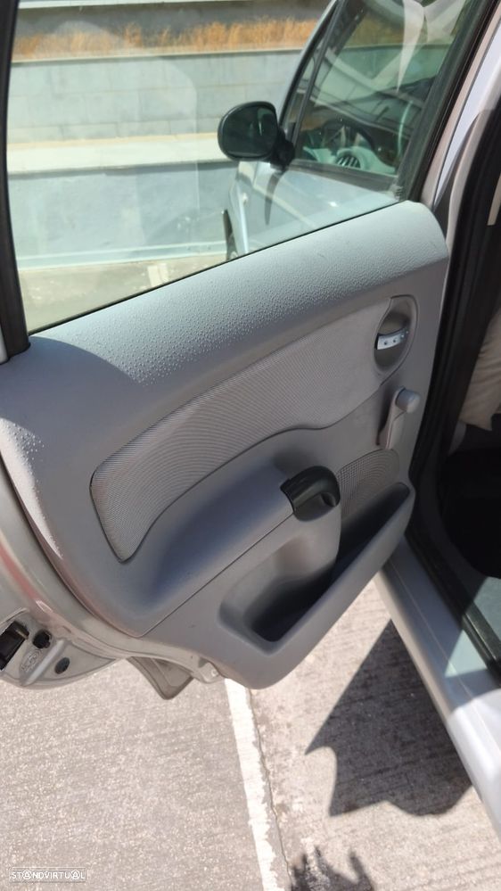 Citroën C3 1.6 16V Exclusive - 5