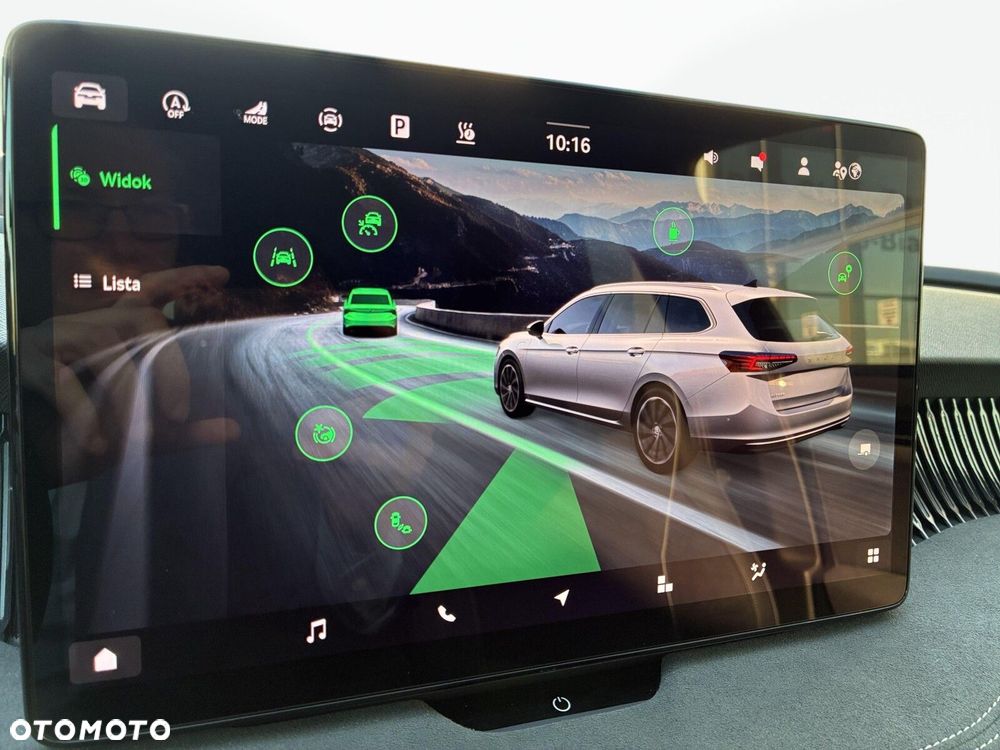 Skoda Superb 2.0 TDI SCR Sportline DSG - 32