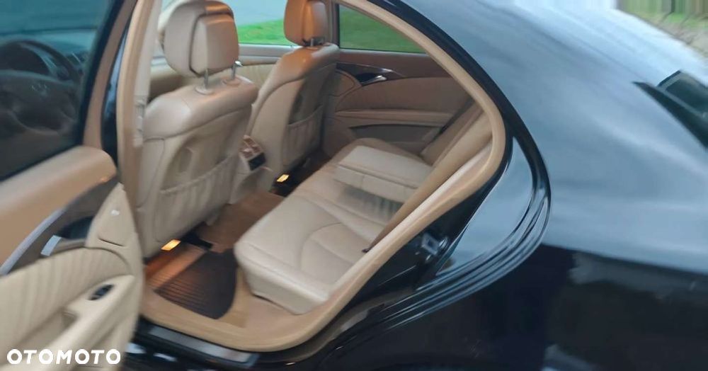 Mercedes-Benz Klasa E - 15