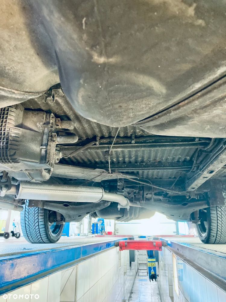 Volkswagen Transporter - 29