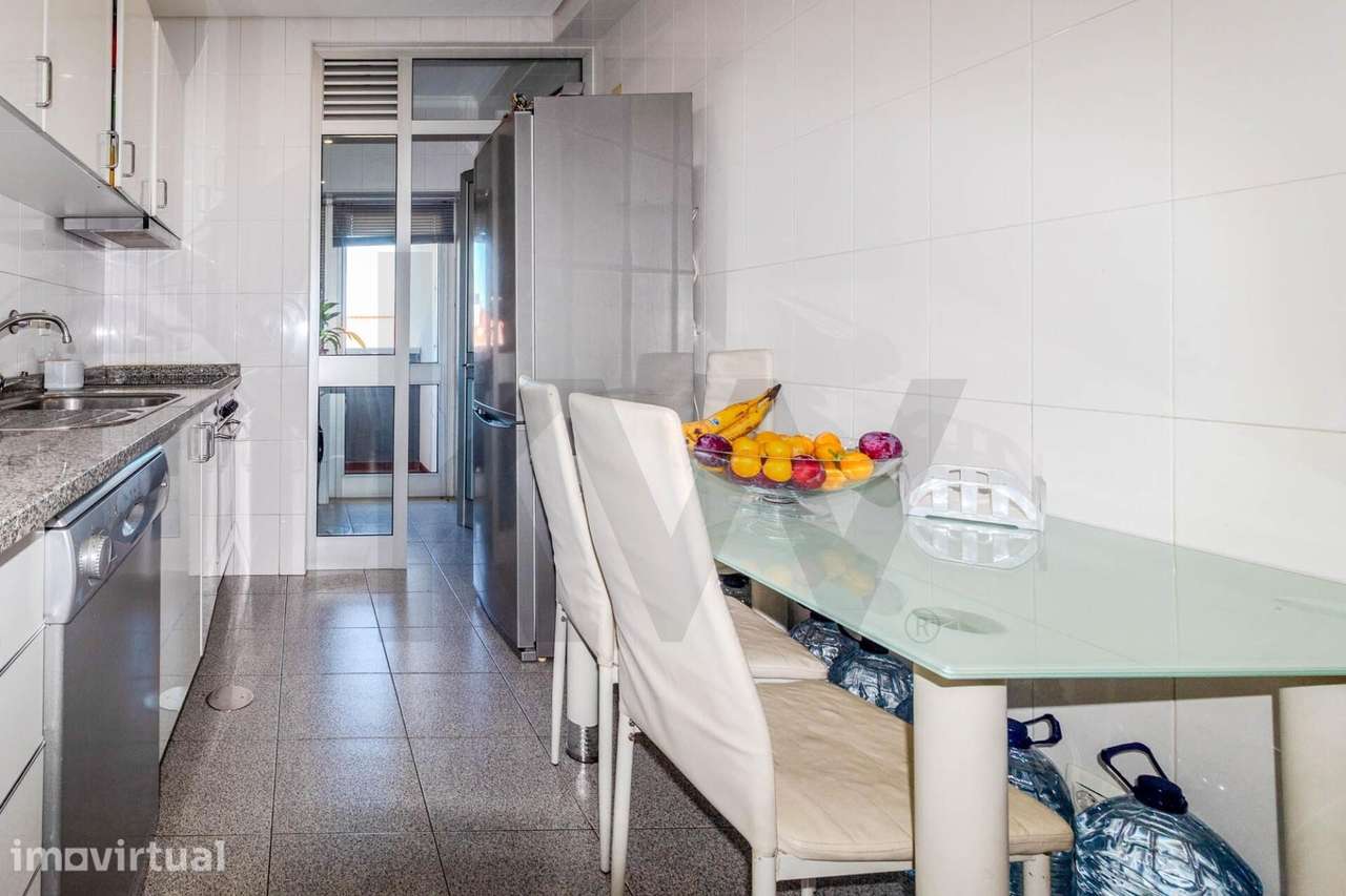 Apartamento T2 ao  centro de Rio Tinto, junto ao Metro, com garagem, e - Grande imagem: 5/27
