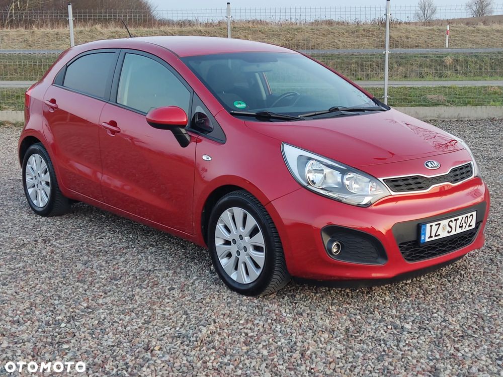 Kia Rio 1.2 Dream Team Edition - 4