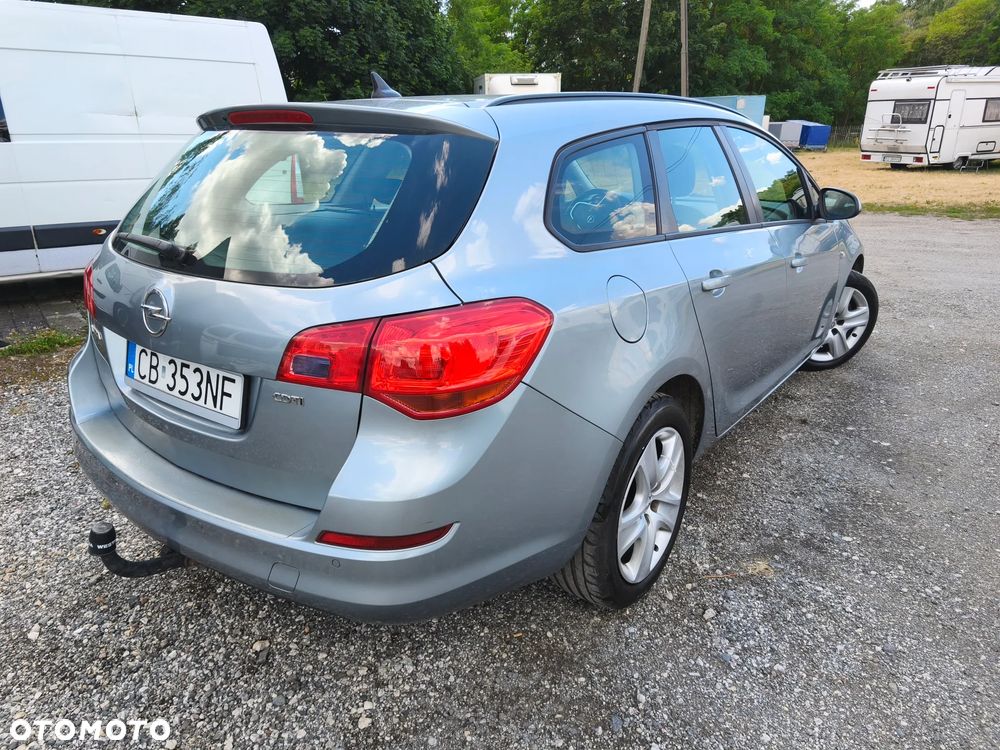 Opel Astra 1.7 CDTI Cosmo - 3