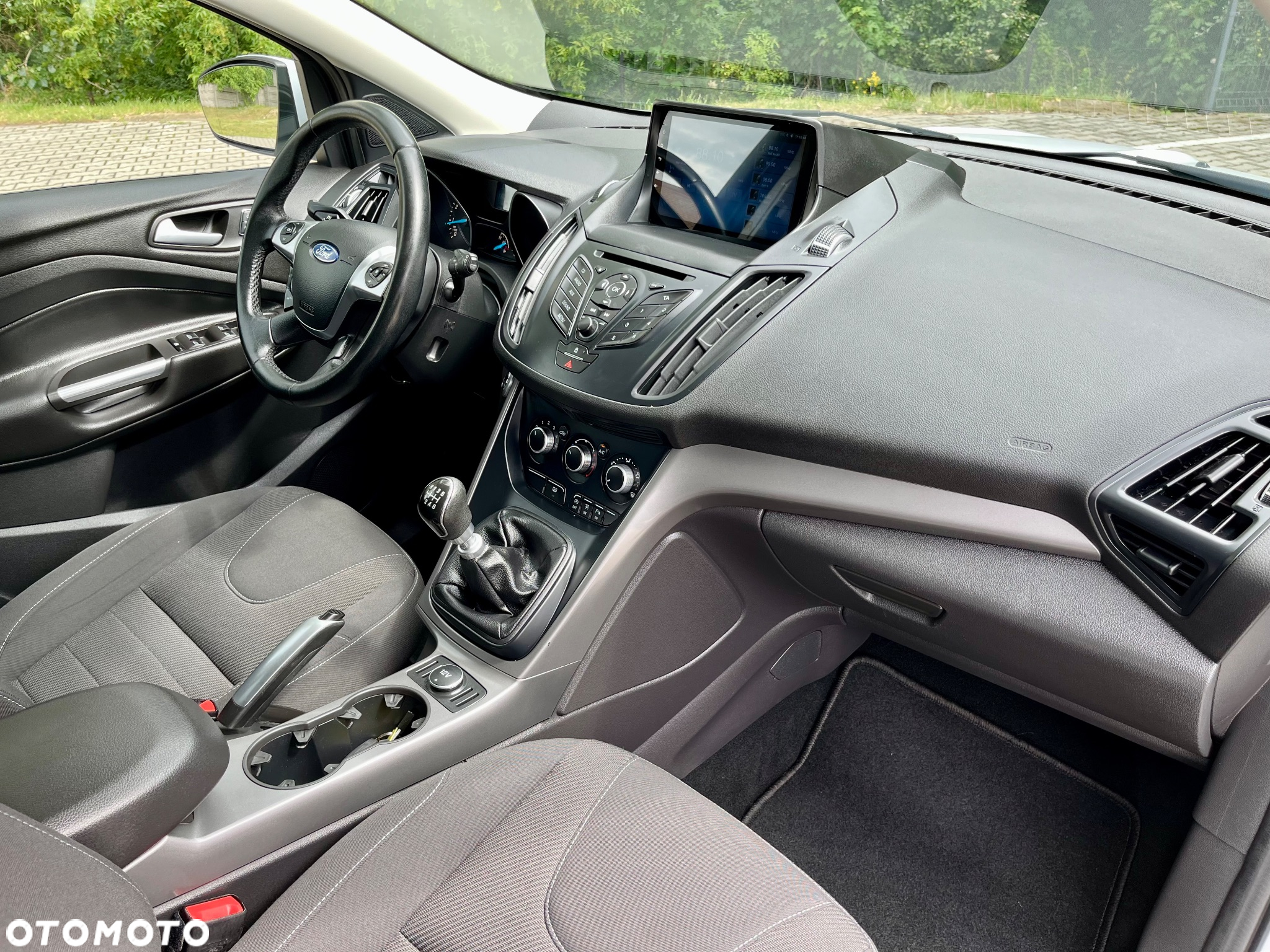 Ford Kuga - 15