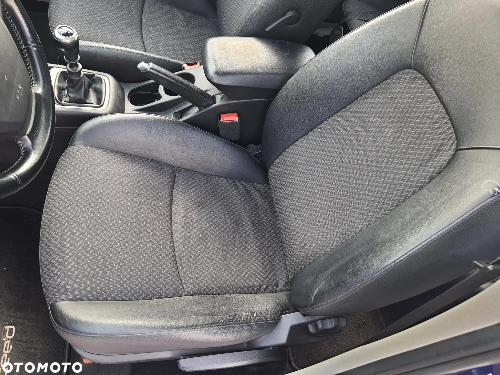 Kia Ceed Cee'd 1.6 Comfort + - 14