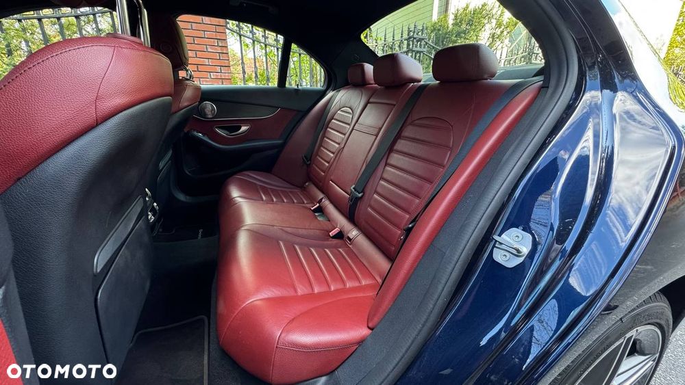 Mercedes-Benz Klasa C 220 d 4MATIC 9G-TRONIC - 19