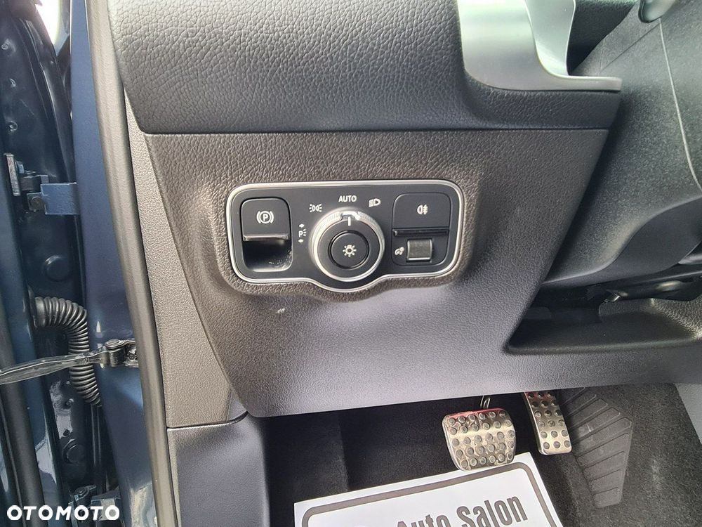 Mercedes-Benz GLB 200 d AMG Line 8G-DCT - 22