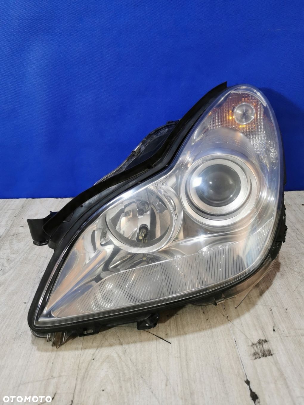 Mercedes CLS W219 Lampa reflektor prawa soczewka lewa 04/08 - 1