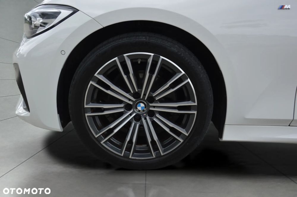BMW Seria 3 320d xDrive - 7