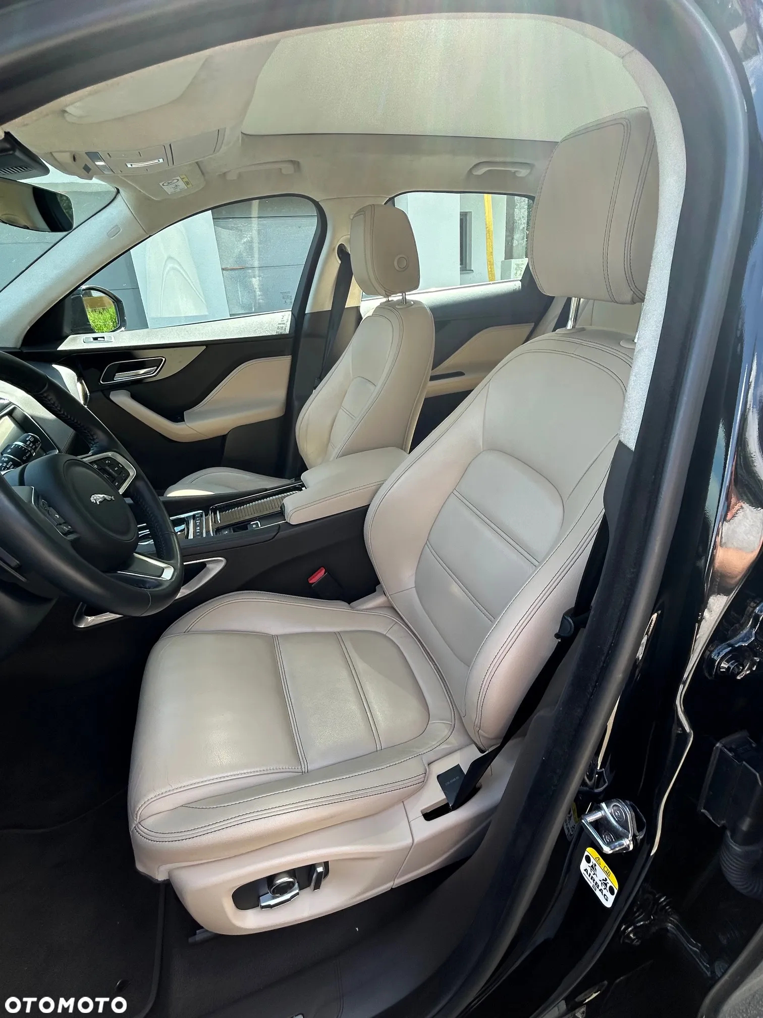 Jaguar F-Pace 2.0 i4D AWD Prestige - 2