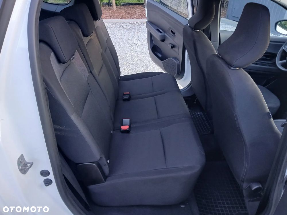 Dacia Jogger 1.0 TCe Essential 7os - 21