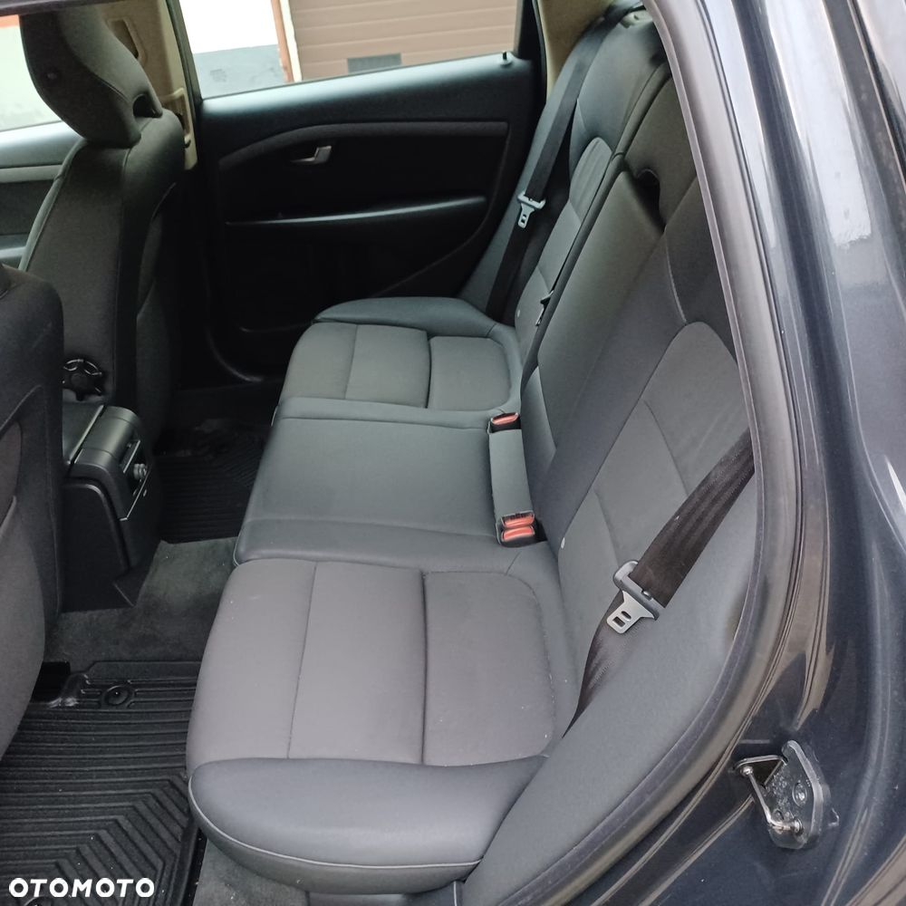 Volvo V70 2.0D Entry - 17