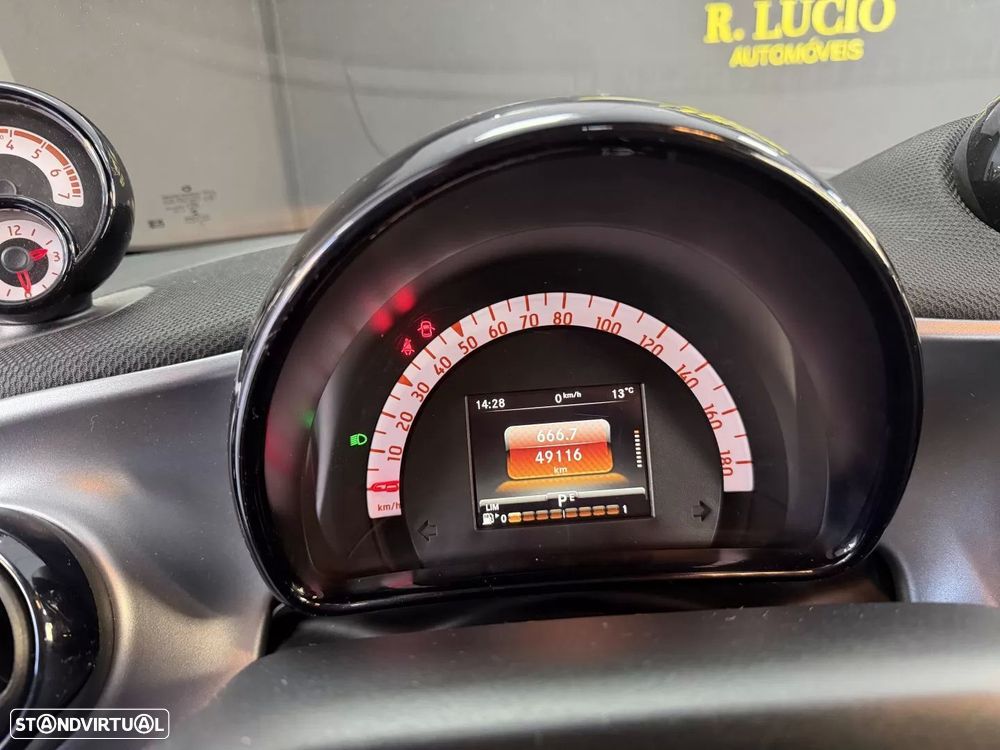 Smart Fortwo Cabrio - 32