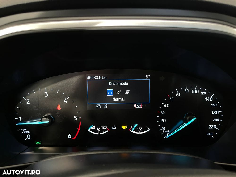 Ford Focus 1.5 EcoBlue Trend Edition - 26