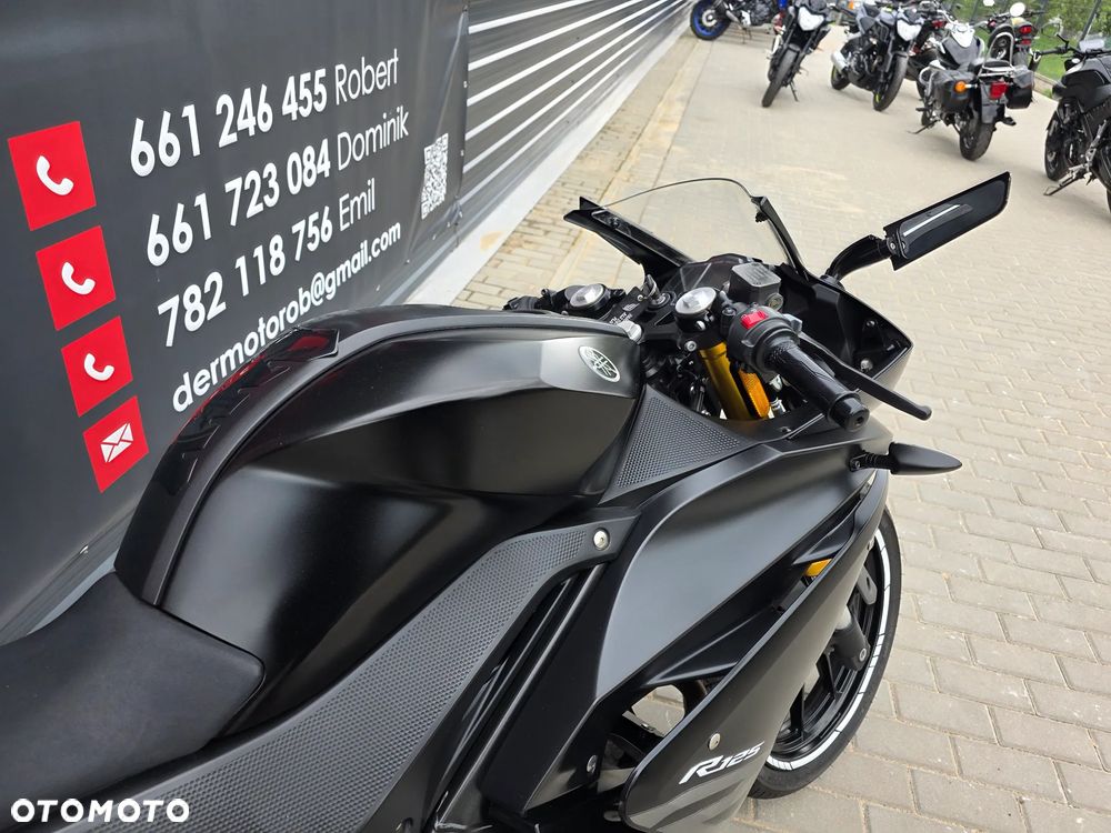 Yamaha YZF - 22