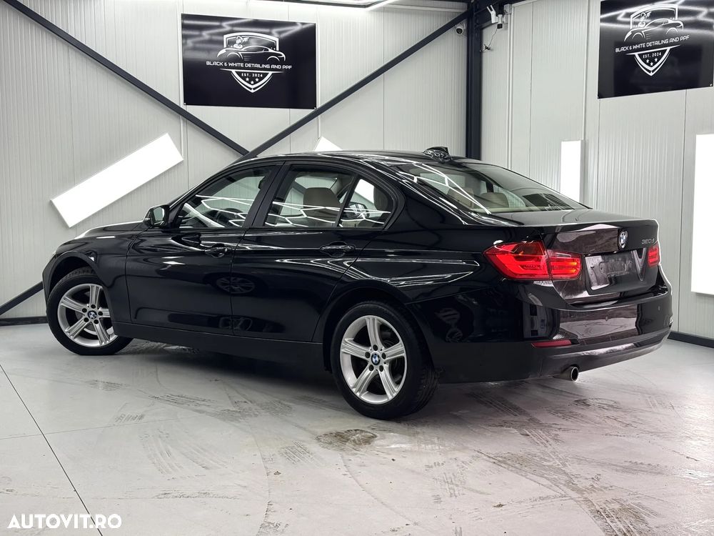 BMW Seria 3 320d Aut. - 15