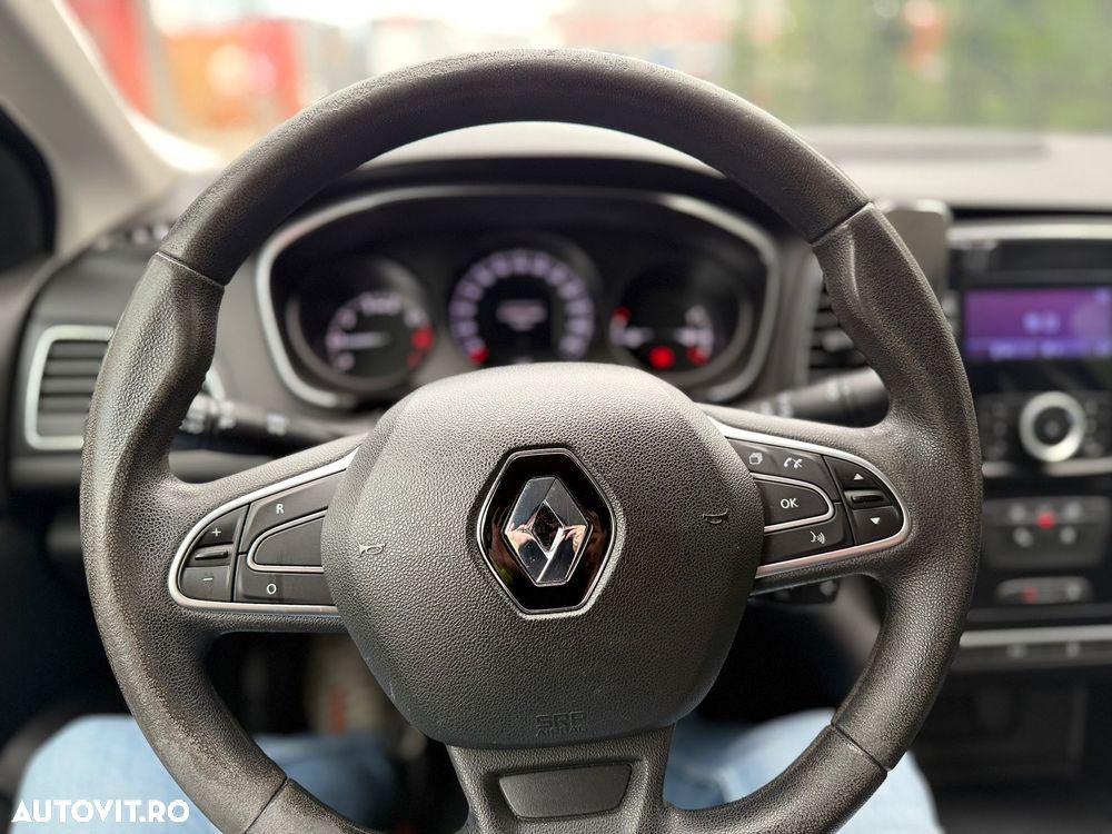 Renault Megane - 7