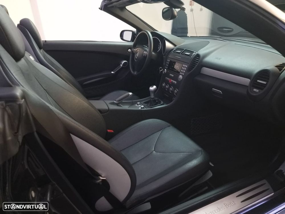 Mercedes-Benz SLK 200 - 18