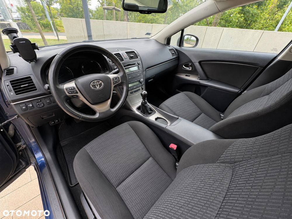 Toyota Avensis 2.0 D-4D Team - 18