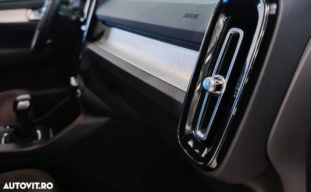 Volvo XC 40 D3 Momentum Pro - 19