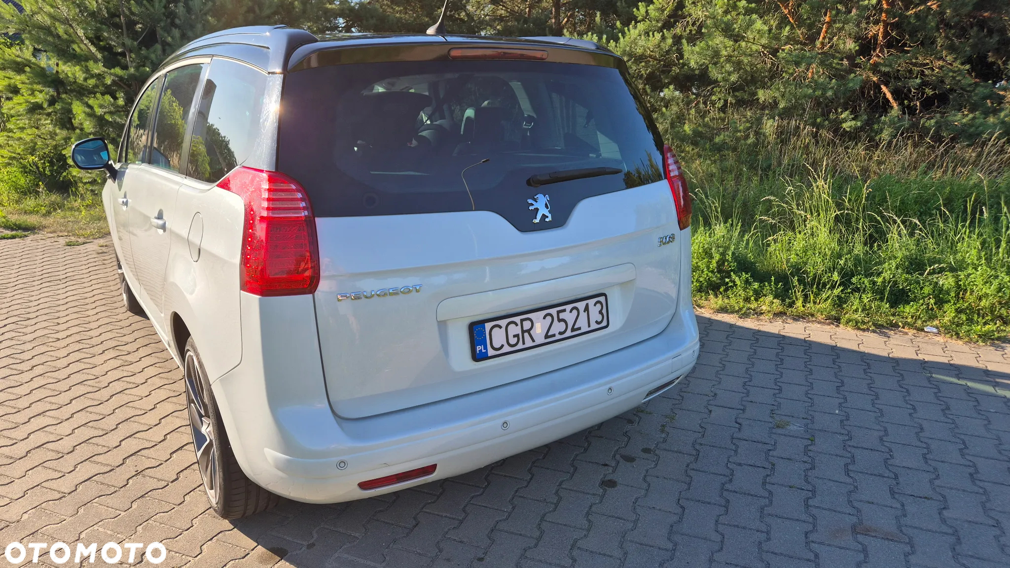 Peugeot 5008 2.0 HDi Allure 7os - 8