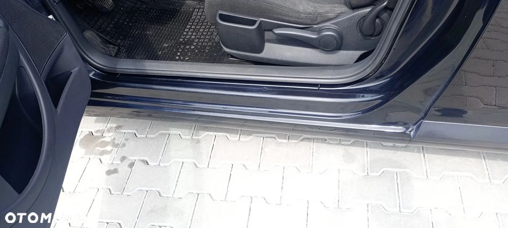 Citroën C4 1.4 16V VTR - 28