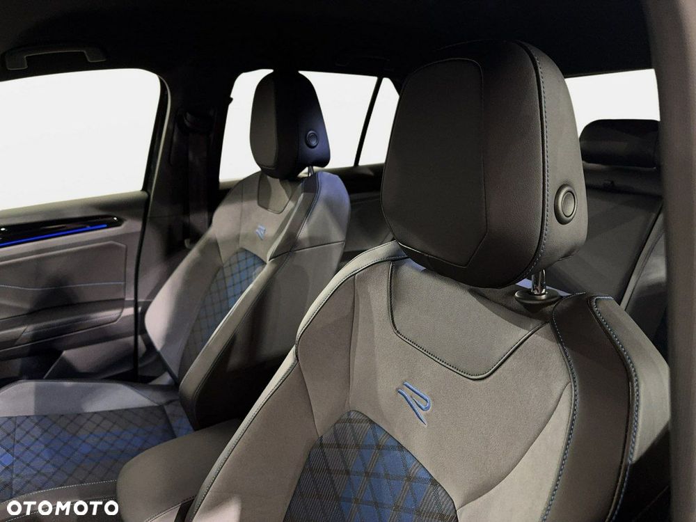 Volkswagen T-Roc - 14