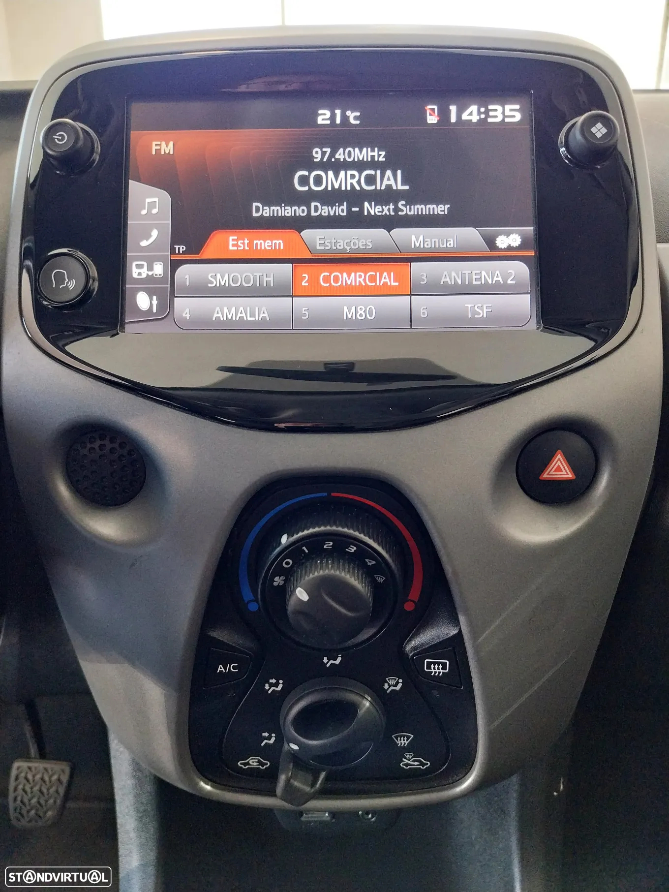 Toyota Aygo 1.0 X-Play+X-Touch - 19
