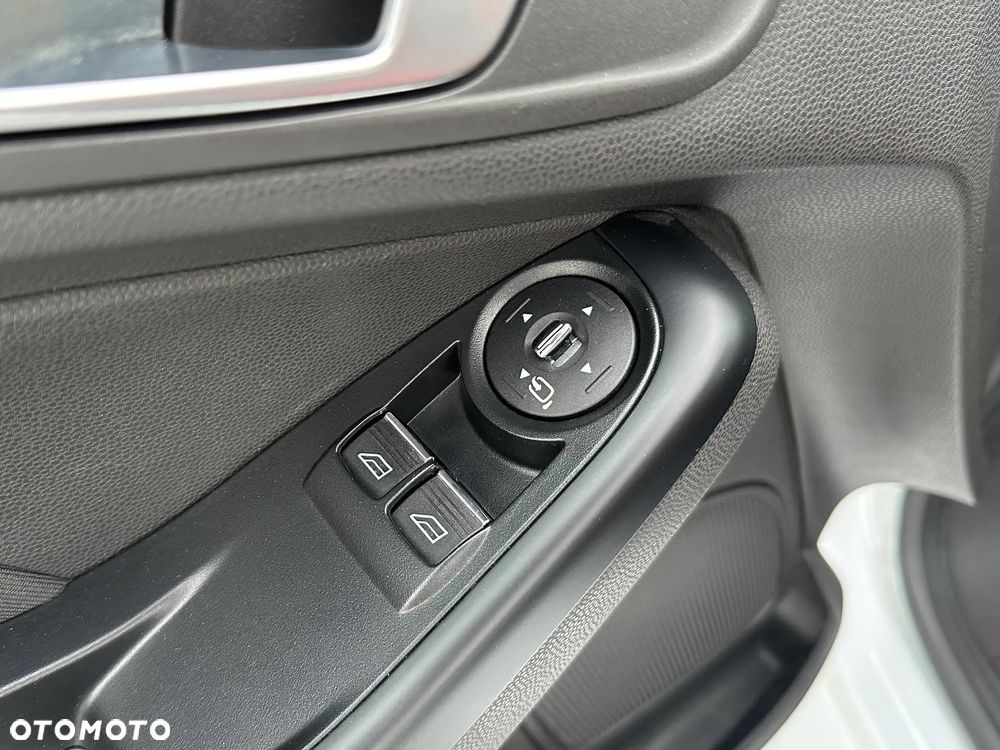 Ford Fiesta 1.6 EcoBoost ST - 17