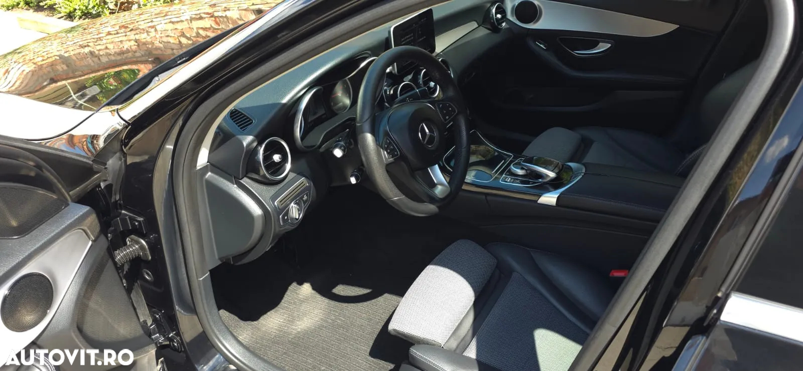 Mercedes-Benz C 220 d 4Matic T 9G-TRONIC AMG Line - 5