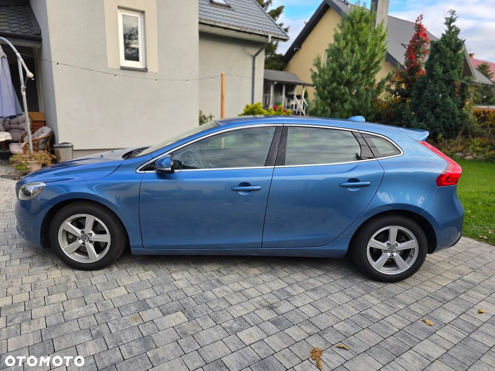 Volvo V40 D3 Momentum - 3