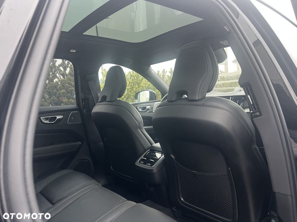Volvo XC 60 B5 B AWD Ultra Black Edition - 17