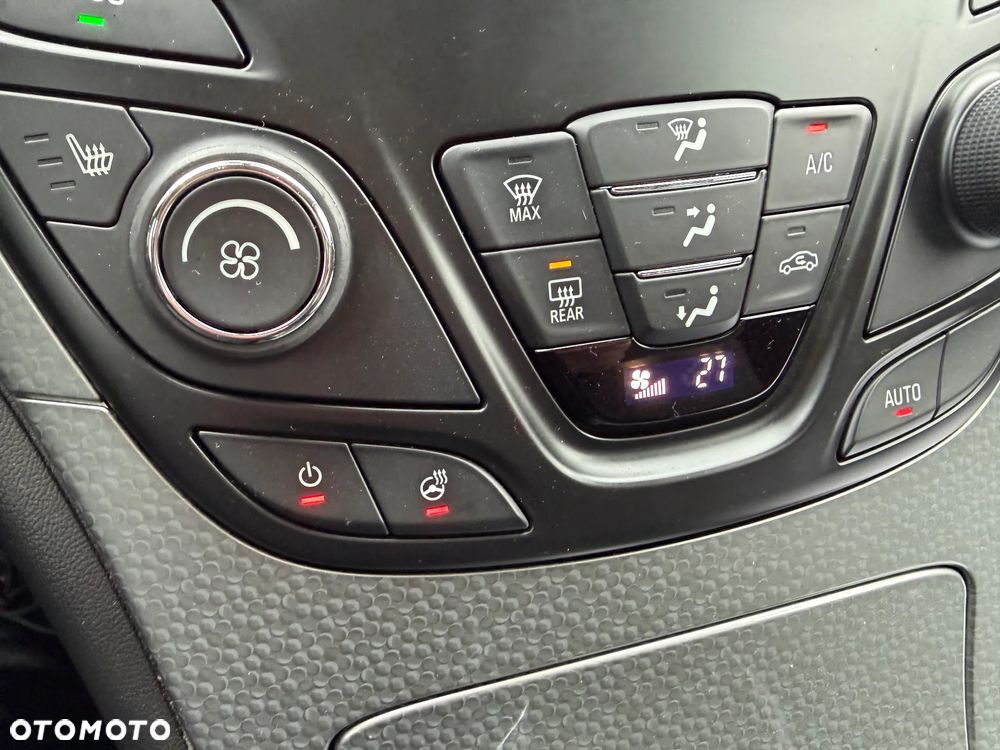 Opel Insignia 2.0 CDTI Cosmo S&S - 18