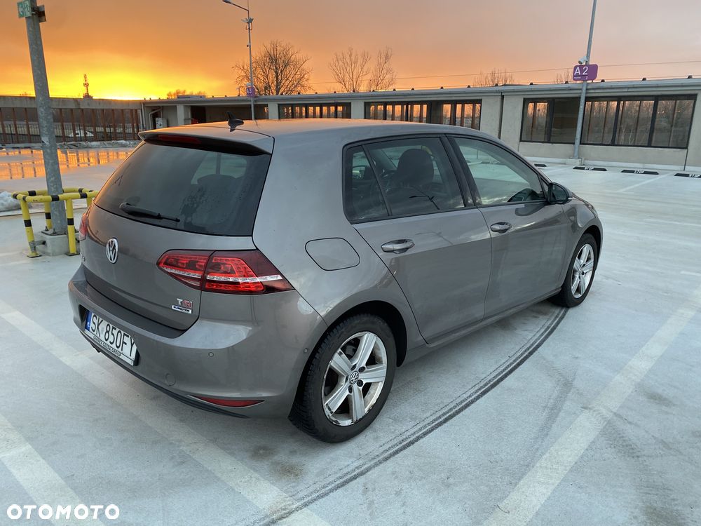 Volkswagen Golf 1.4 TSI BMT Highline DSG - 4